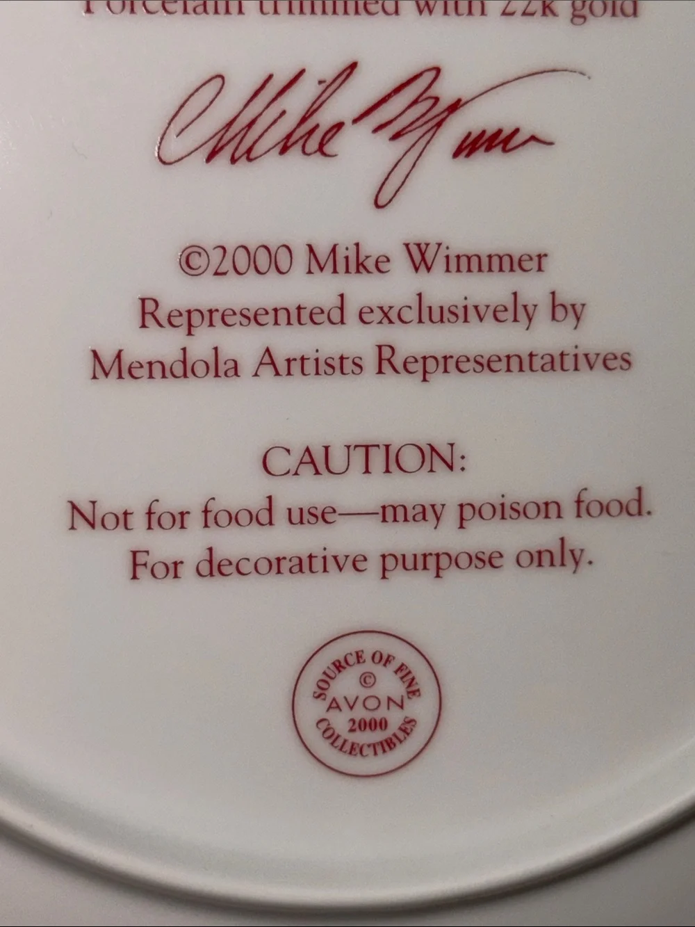 Avon 2000 Holiday Decorative Plate - 22K Gold Rim.